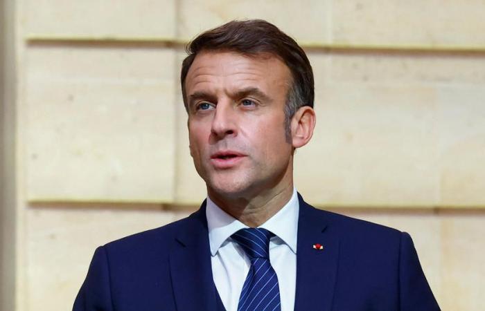 Emmanuel Macron rende omaggio questo sabato alla “resistenza” degli alsaziani