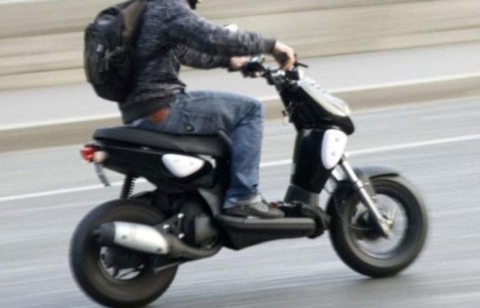 un bambino di 13 anni tra la vita e la morte dopo essere stato investito da uno scooter