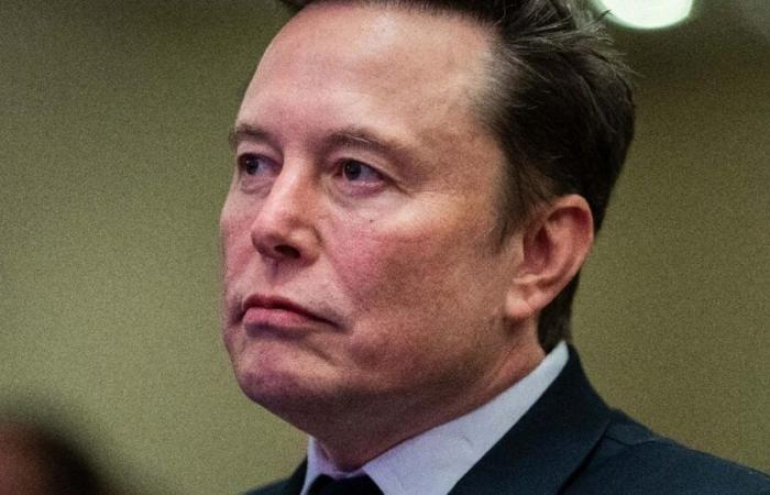 Elon Musk attacca i creatori di ChatGPT e chiede un risarcimento finanziario per “gonfiare il mercato degli interessi”