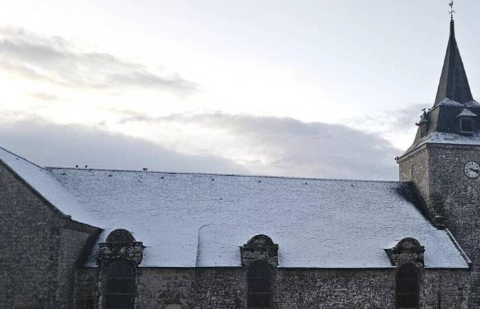 NELLE IMMAGINI. Nel Morbihan, il villaggio di Ploërdut si è svegliato venerdì mattina con la neve