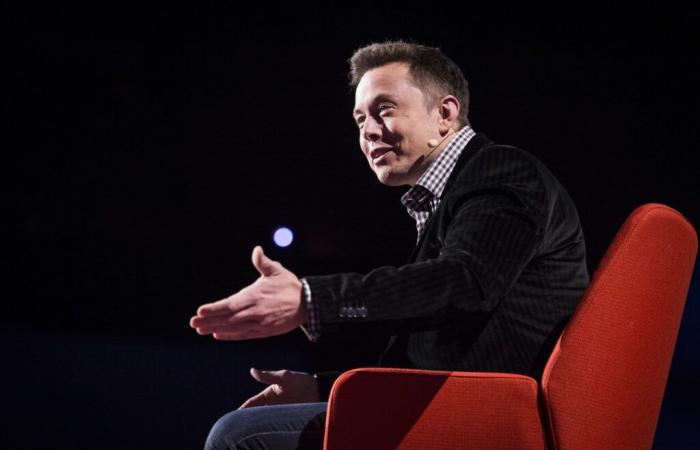 Riapertura di Notre-Dame: Elon Musk batte Emmanuel Macron