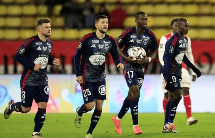 Calcio, Stade Brestois battuto dal Monaco, serata da “incubo”.