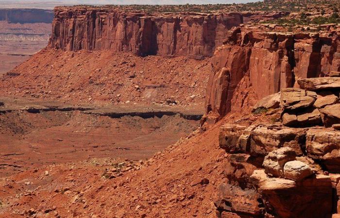 Scomparso da due anni: i tre bambini furono nascosti dalla nonna in mezzo al deserto