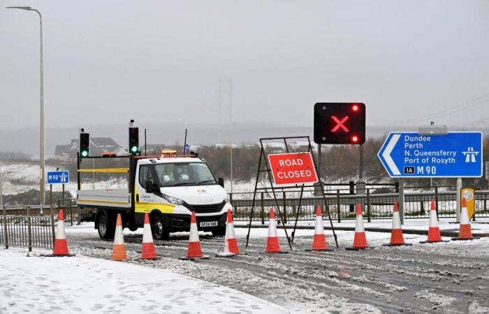 La tempesta Bert provoca gravi disagi nel Regno Unito e in Irlanda; almeno un morto in Inghilterra