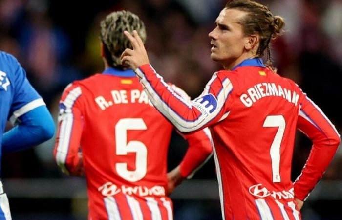 Griezmann segna, l'Atlético Madrid rovescia Alavés e supera il Real