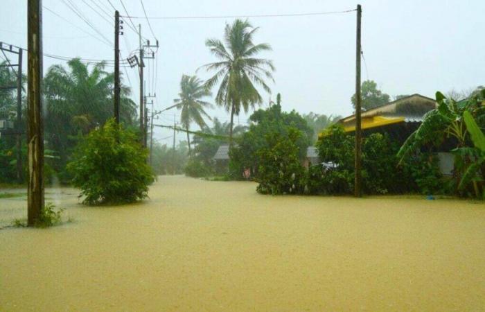 Le inondazioni continuano a colpire il sud della Thailandia