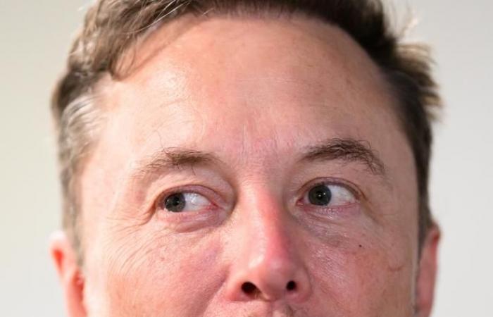 Elon Musk occupa un posto sempre più imbarazzante nel dibattito nazionale britannico