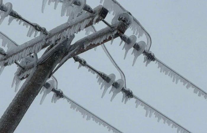 (Aggiornato alle 17:00) Il ghiaccio provoca danni alla Montagne Noire