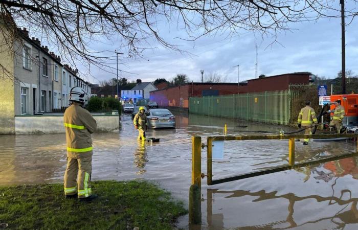 Ultima tempesta Bert: avvisi meteorologici di pericolo di vita per pioggia e vento nel Regno Unito con 300 aree colpite dal rischio di inondazioni