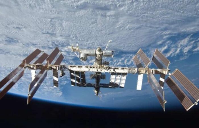 “Grande rischio per la sicurezza”: la perdita d’aria nella stazione spaziale internazionale preoccupa la NASA