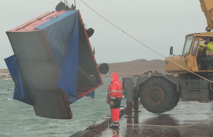 Cinque bagagli recuperati dal porto di Miquelon dopo l'incidente della SPM Ferries