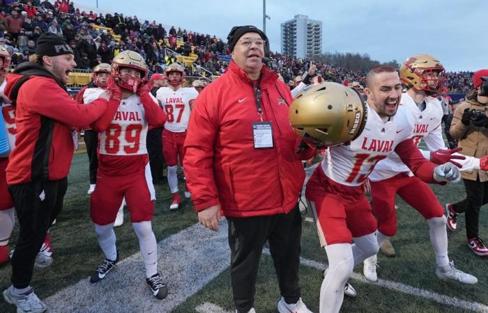 Golden Hawks 17 – Rouge et Or 22 | Nessun touchdown, ma il trofeo