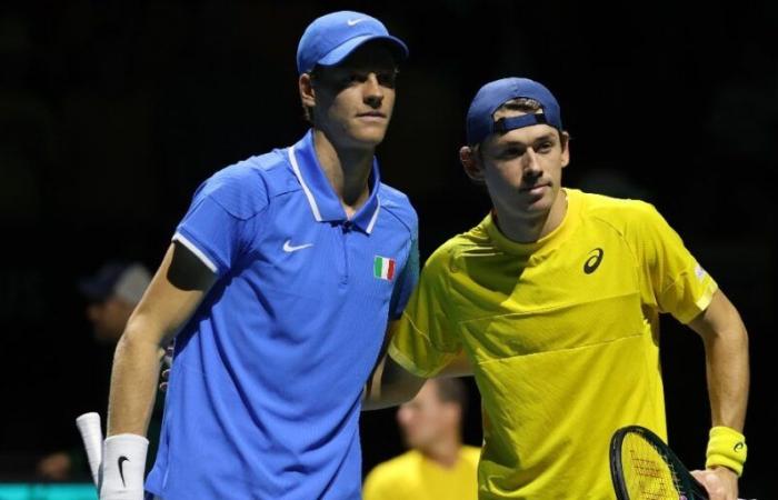 Coppa Davis > De Minaur, battuto ancora da Sinner: “Non è che quest’anno abbia vinto un milione di partite senza motivo. Affrontare Jannik è come cercare di risolvere un puzzle che in pochi sono riusciti a risolvere”