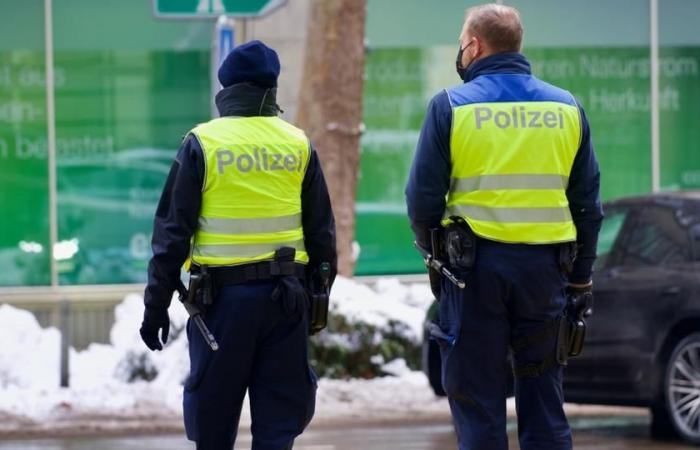 una banda di bambini semina il terrore in un villaggio svizzero