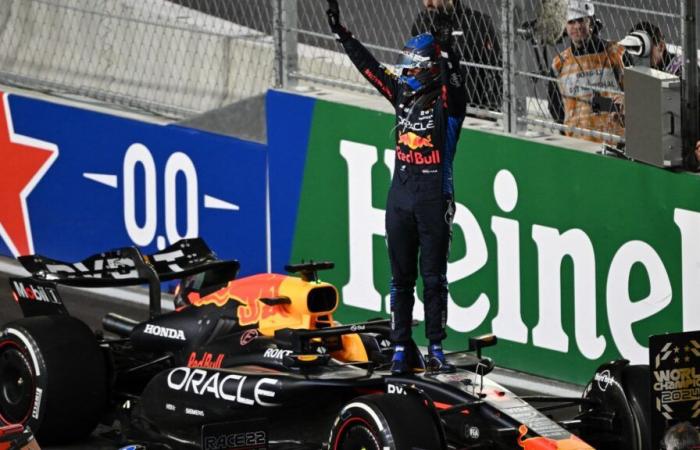 Verstappen si laurea campione del mondo di F1 per la 4ª volta, l’olandese eguaglia Prost e Vettel