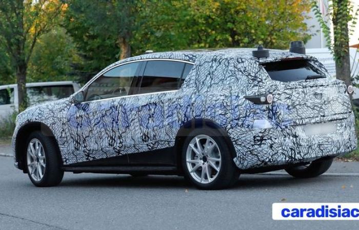 Immagini della futura Mercedes GLC EV che ci faranno dimenticare la Mercedes EQC