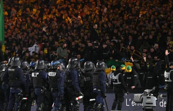 FC Nantes – Le Havre. La partita è stata nuovamente interrotta dopo un tentativo di invasione di campo