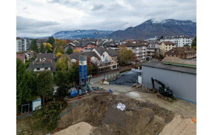 La Matinale Un grande sminamento ad Annecy, le stazioni sciistiche inaugurano la stagione invernale, il toccante omaggio alle vittime della tragedia di Taninges… Le principali novità di questa domenica