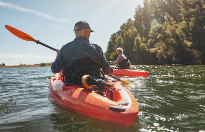 Un viaggio in kayak si trasforma in un disastro in Australia: un sessantenne amputato di una gamba, “una fatica incredibile per tante ore”