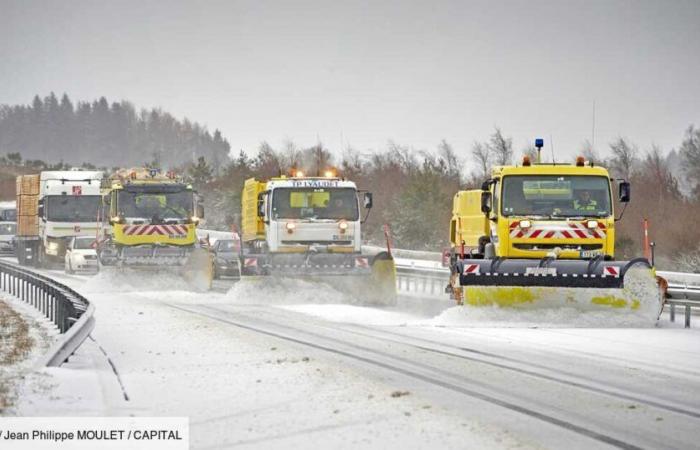 Bloccati in autostrada a causa della neve, hanno dovuto pagare il pedaggio