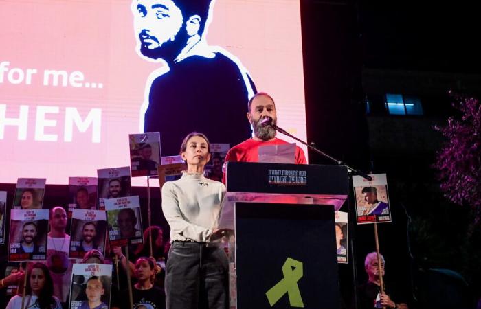 I manifestanti in tutto il paese chiedono un accordo sugli ostaggi