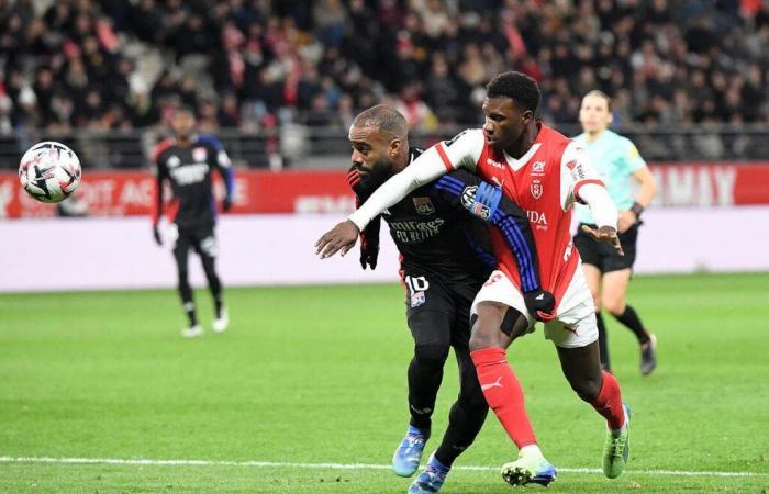 L'OL cale, Lacazette l'accuse – Piede 01