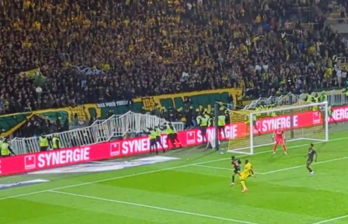 Le Havre: partita interrotta dopo la discesa in campo dei tifosi del Nantes