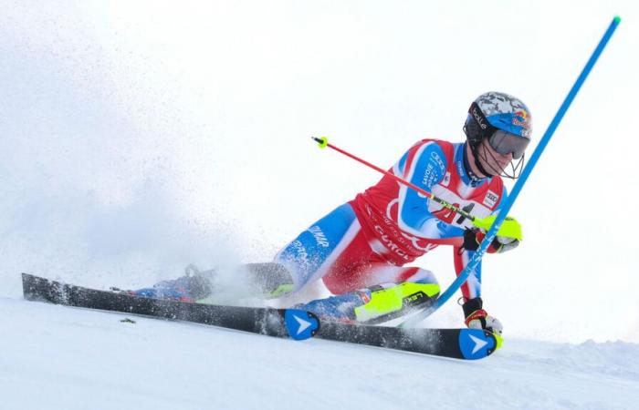 Sci alpino: Clément Noël schiaccia la prima manche dello slalom di Gurgl