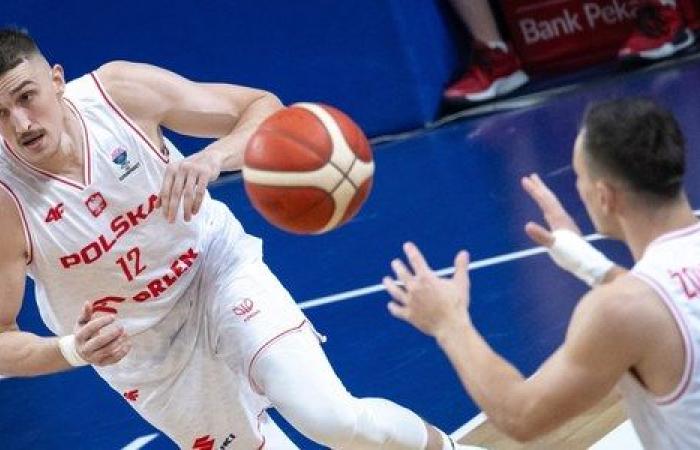 I giocatori di basket vincono contro l'Estonia – RMF 24