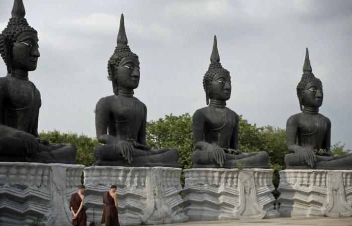 Una “tecnica di meditazione”: scoperti 41 cadaveri in un monastero buddista in Thailandia