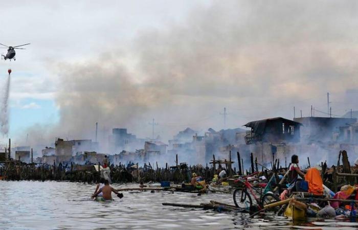 Filippine: grande incendio infuria per ore nel quartiere povero di Manila