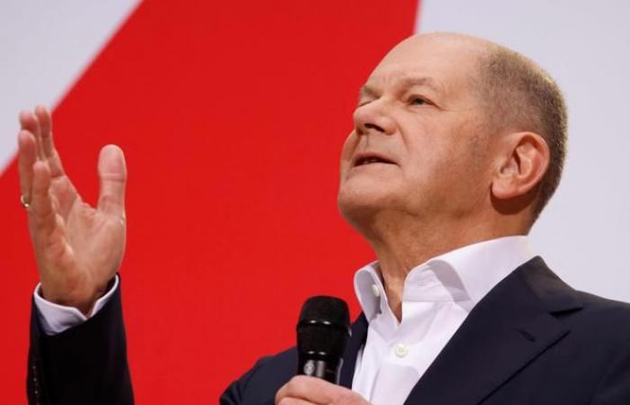 In Germania Olaf Scholz si è candidato alla successione, nonostante la sua impopolarità