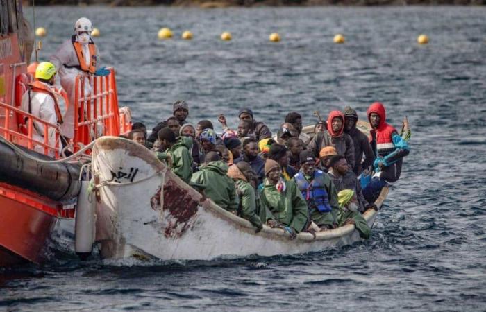 Grecia: otto morti, di cui 6 minorenni, nel naufragio di un barcone di migranti