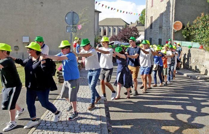 Una fila di 3000 ballerini, i commercianti di questo comune dell'Aveyron puntano al record mondiale di piede rotto detenuto nella Lozère