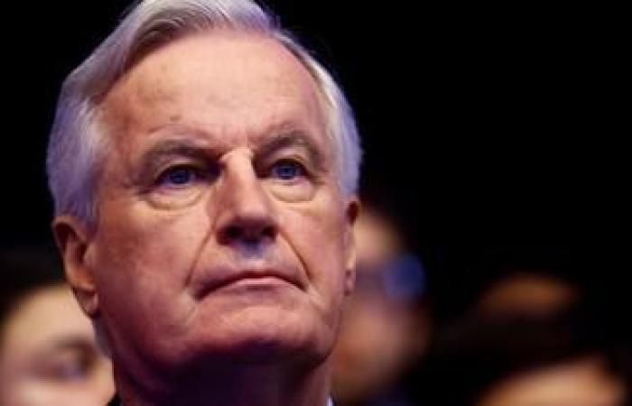 Sotto minaccia di mozione di censura, Michel Barnier riceve lunedì l'opposizione a Matignon