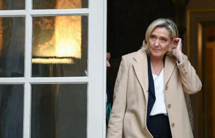 Marine Le Pen ritiene che Michel Barnier resti “bloccato sulle sue posizioni”, il Rassemblement National è pronto a votare per la censura del governo