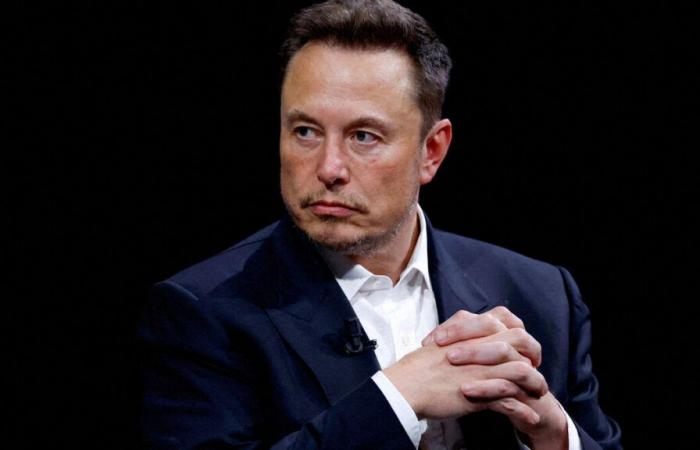 Elon Musk attacca gli aerei da combattimento “obsoleti” e chiede di sostituirli con i droni