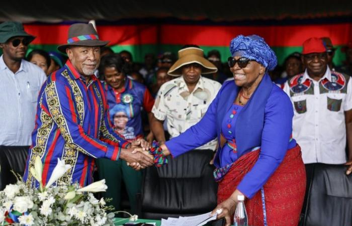 Elezioni in Namibia: ultimo incontro di Swapo tra preghiere e dimostrazioni di forza