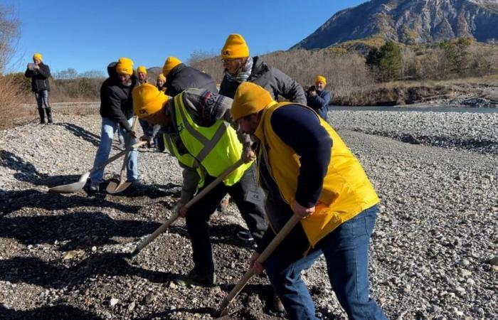 Una pulizia della Durance organizzata dal Coordinamento rurale, gli agricoltori denunciano la gestione dei corsi d'acqua