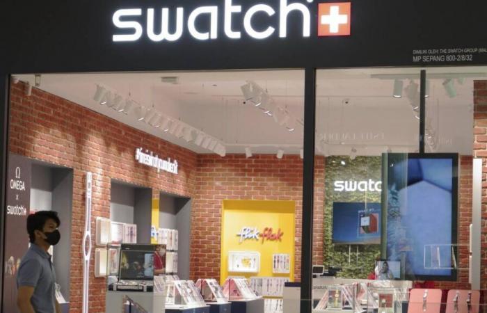 La Malesia ha esortato a restituire a Swatch gli orologi di colore LGBT sequestrati