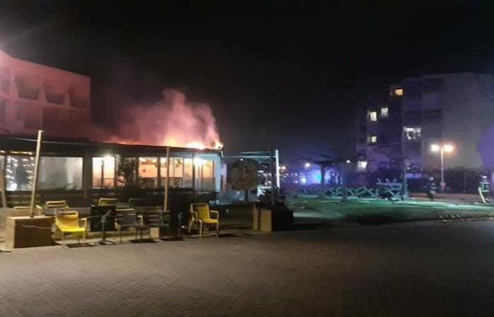 VIDEO. Incendio in un ristorante a Palavas-les-Flots: risuona un'esplosione all'Albatross, prende fuoco l'edificio di tre piani