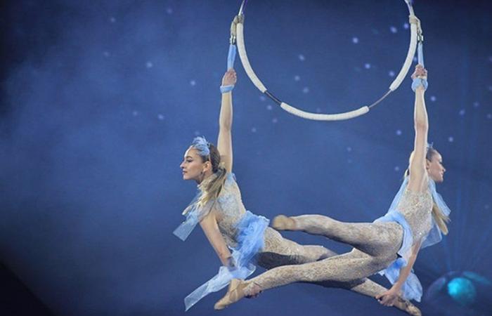 Villeneuve-sur-Lot. Questa sera si esibisce nel teatro il Circo Nazionale dell'Ucraina