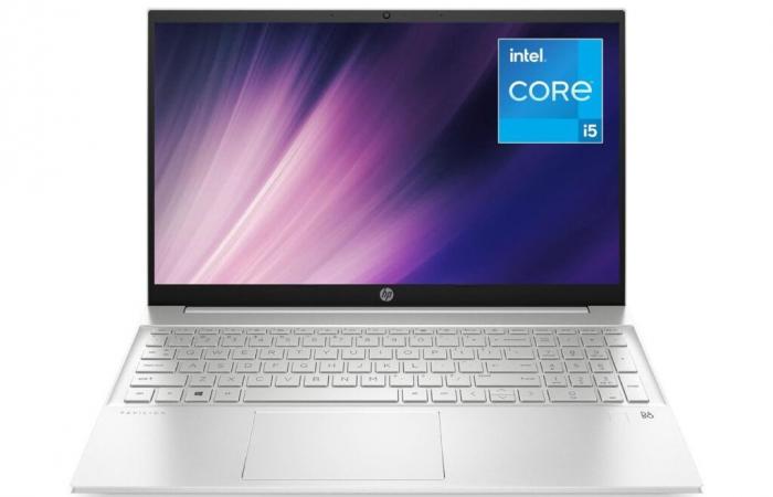 questo PC da 15,6″ costa -39%, costa 2 volte meno di un MacBook