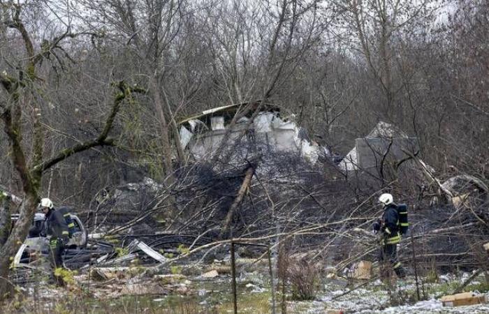 L’aereo cargo DHL si schianta e finisce contro una casa in Lituania, uccidendo un membro dell’equipaggio spagnolo