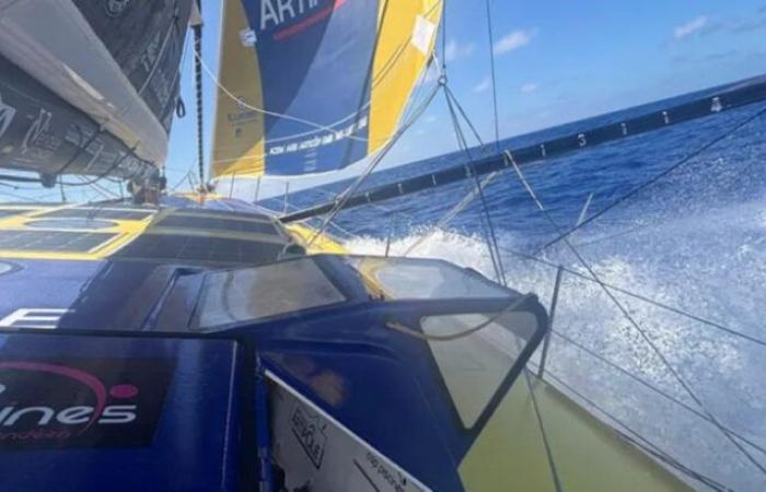 Vendée Globe: il gruppo di testa accelera e allarga il distacco