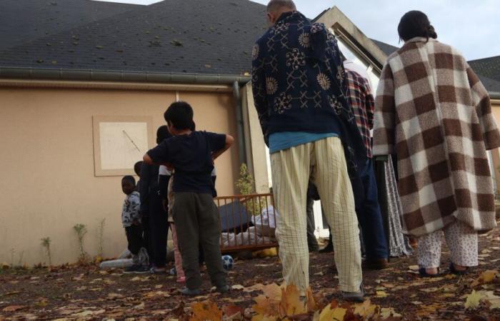 Calvados: lo squat di famiglie migranti nell'ex casa di cura Cambremer divide il villaggio