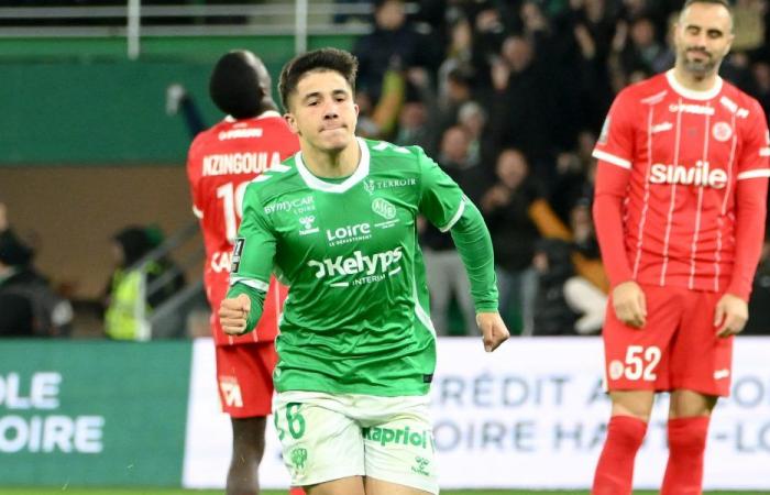 ASSE: Bouchouari reagisce dopo il gol e parla del suo cambio di status