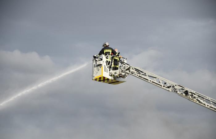 Anse: un grande incendio in corso in avenue de Lossburg