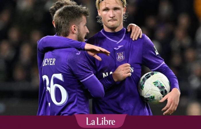 Gli arbitri, la fortuna e la qualità di Dolberg sotto porta: contro il Gent tutto è riuscito per una RSCA pronta ad affrontare il Porto