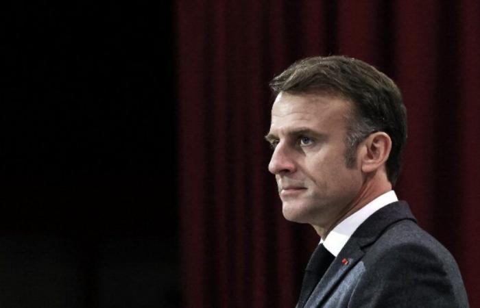 “Una delle porte d’uscita”: il RN spinge Emmanuel Macron a dimettersi in caso di censura del governo: News